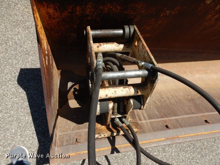 image for item IL9826 1999 John Deere 310E  backhoe