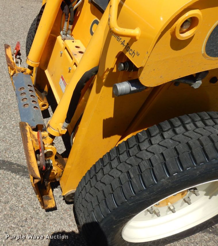 image for item IL9827 2005 Gehl 5640  skid steer loader