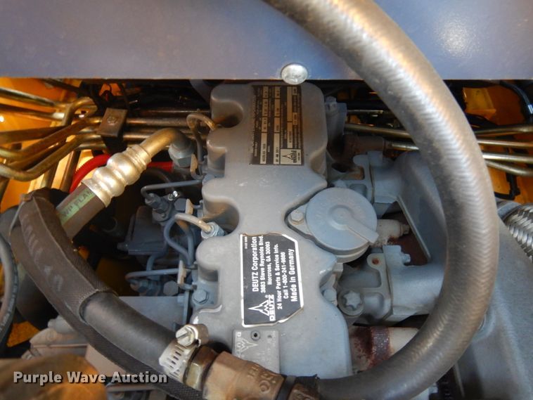 image for item IL9827 2005 Gehl 5640  skid steer loader