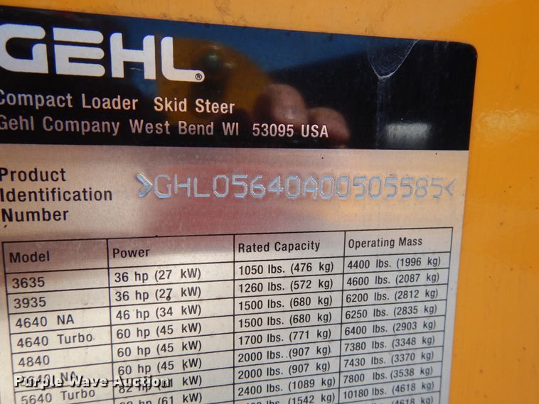 image for item IL9827 2005 Gehl 5640  skid steer loader