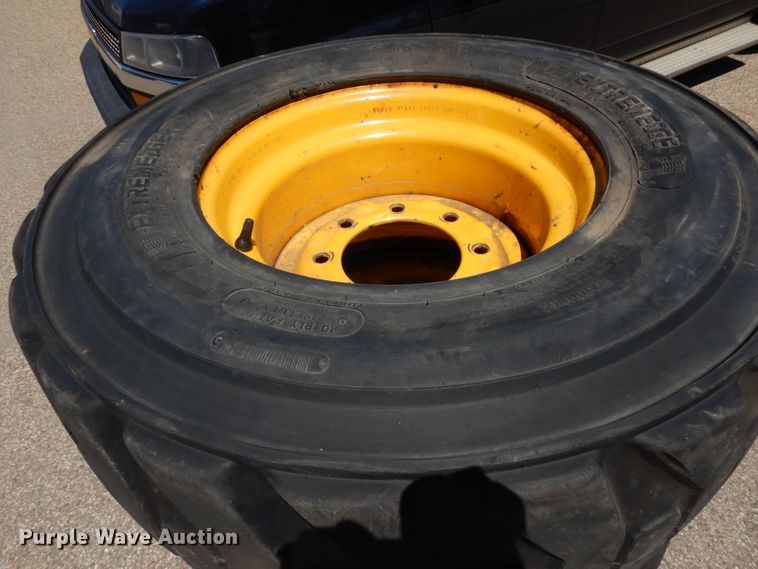 image for item IL9827 2005 Gehl 5640  skid steer loader