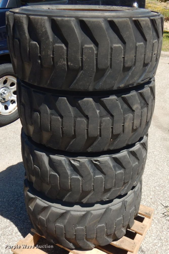 image for item IL9827 2005 Gehl 5640  skid steer loader