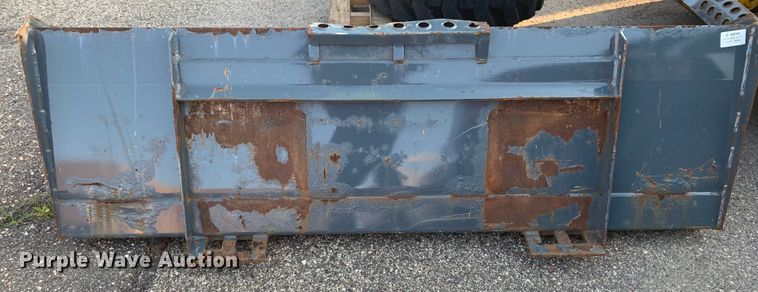 image for item IL9827 2005 Gehl 5640  skid steer loader