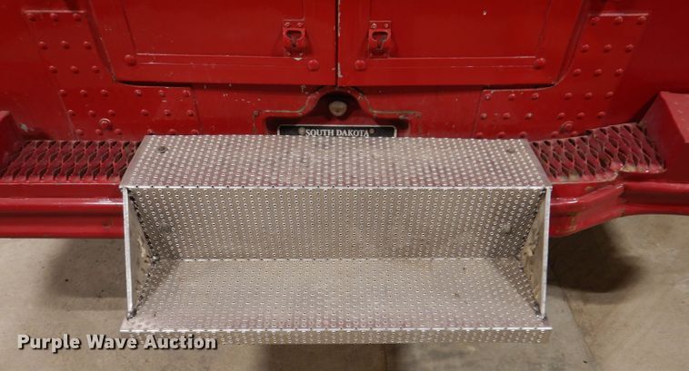 image for item IQ9640 1986 Ford E350  emergency support truck