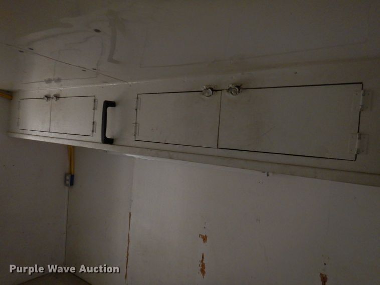 image for item IQ9640 1986 Ford E350  emergency support truck