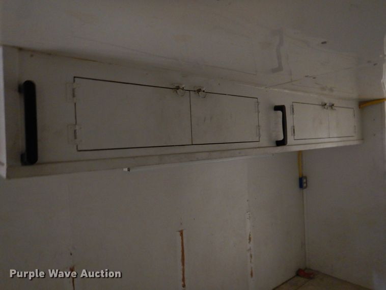 image for item IQ9640 1986 Ford E350  emergency support truck