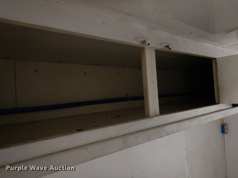 image for item IQ9640 1986 Ford E350  emergency support truck