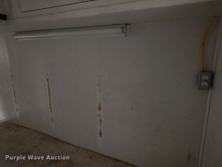 image for item IQ9640 1986 Ford E350  emergency support truck