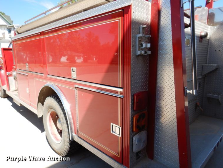 image for item IQ9641 1989 Chevrolet C70  pumper fire truck