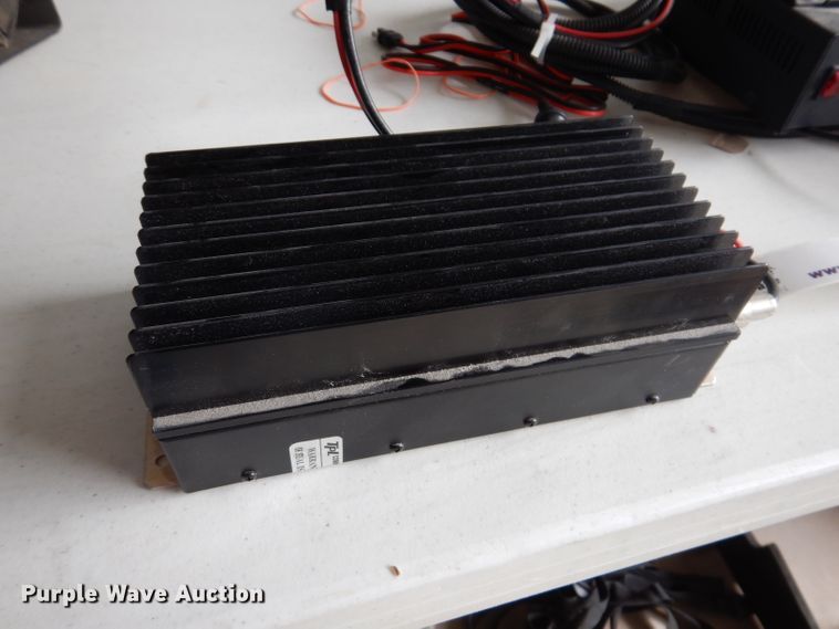 image for item IQ9679 Motorola  radios