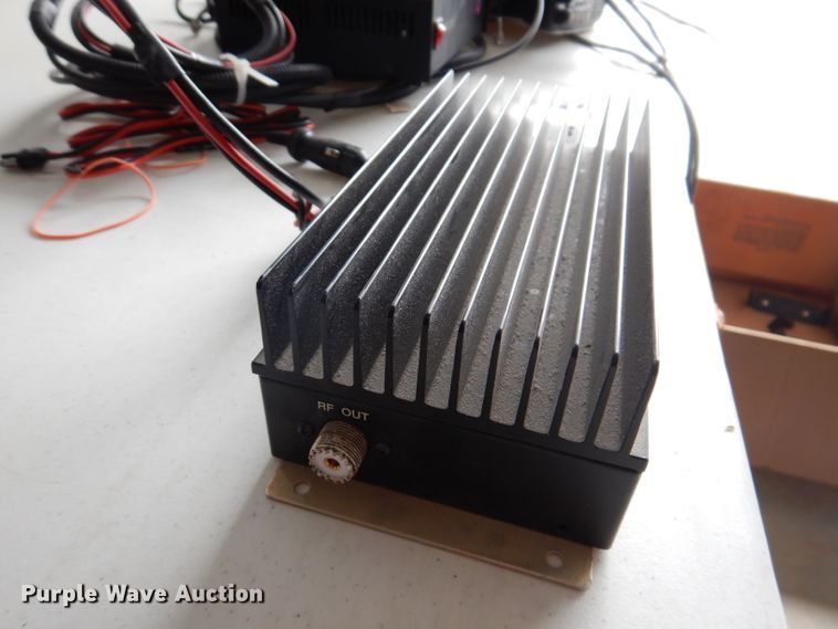 image for item IQ9679 Motorola  radios