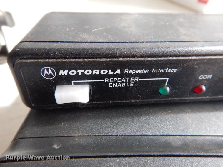 image for item IQ9679 Motorola  radios