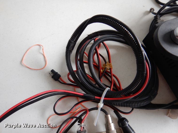 image for item IQ9679 Motorola  radios