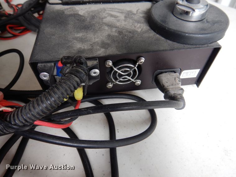 image for item IQ9679 Motorola  radios