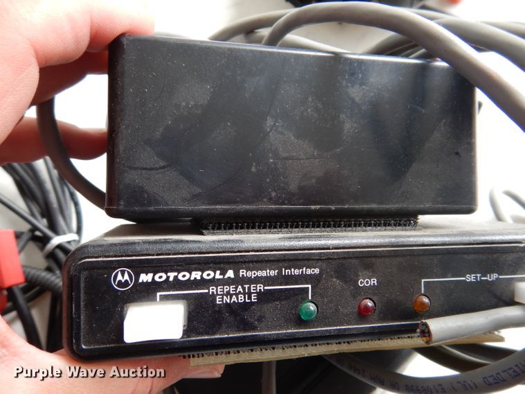 image for item IQ9679 Motorola  radios