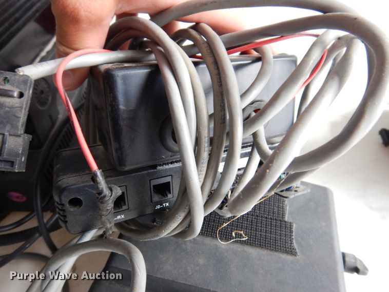 image for item IQ9679 Motorola  radios