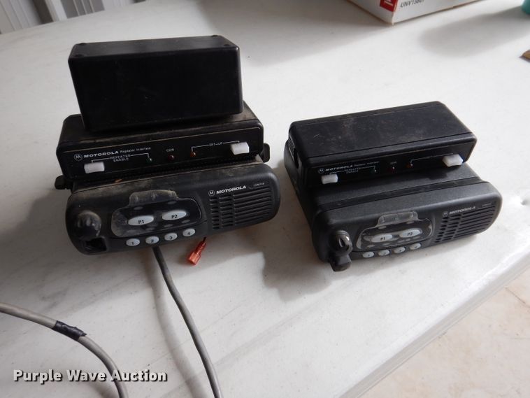 image for item IQ9679 Motorola  radios