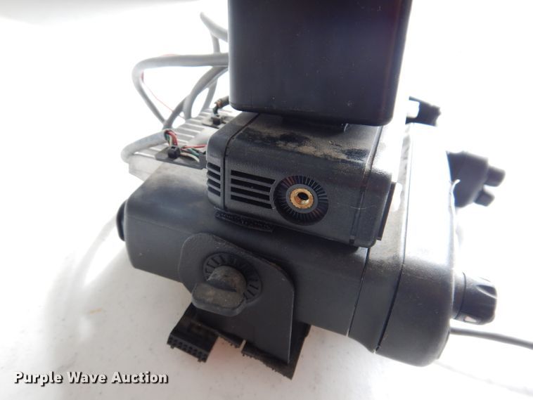 image for item IQ9679 Motorola  radios