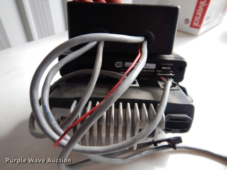 image for item IQ9679 Motorola  radios