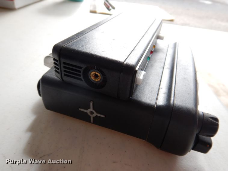 image for item IQ9679 Motorola  radios