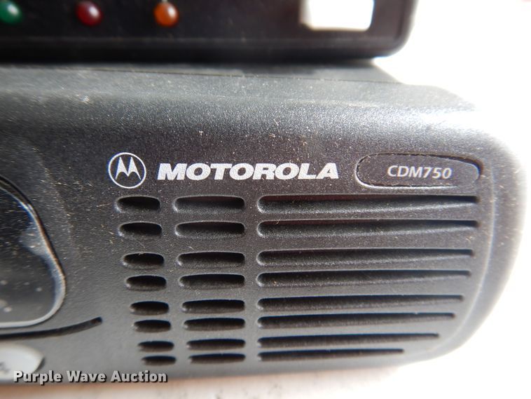 image for item IQ9679 Motorola  radios