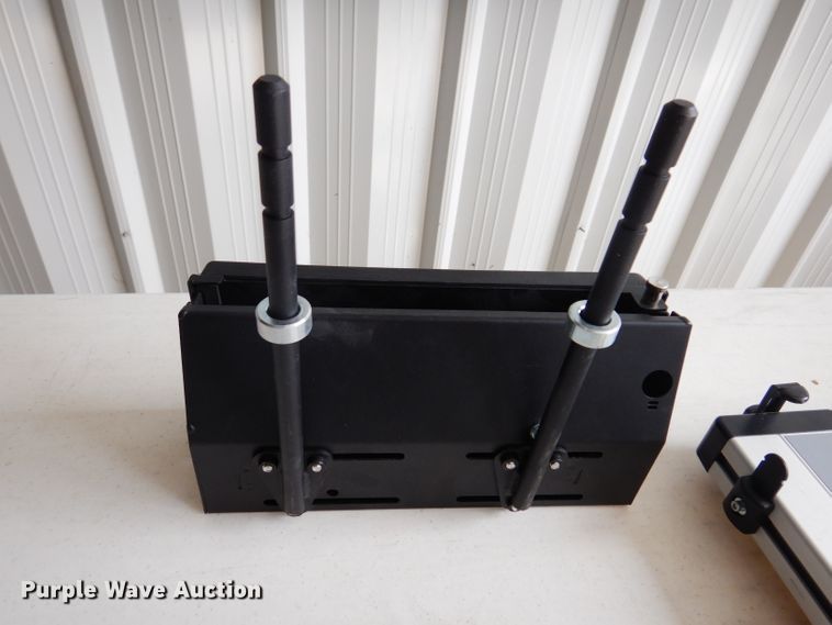 image for item IQ9682 Automotive accessories