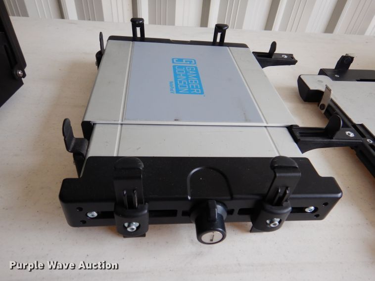 image for item IQ9682 Automotive accessories