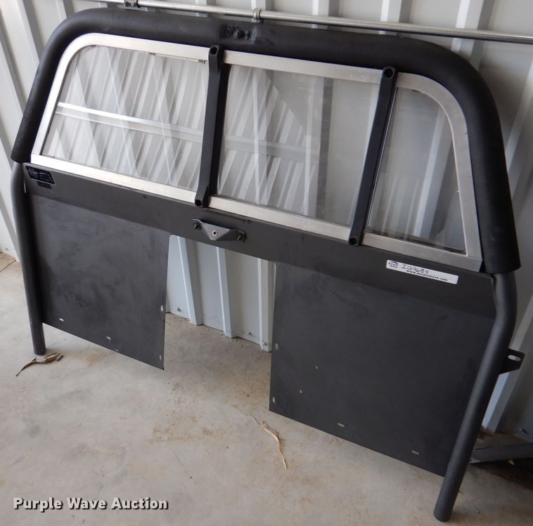 image for item IQ9684 Seminar  vehicle cage divider