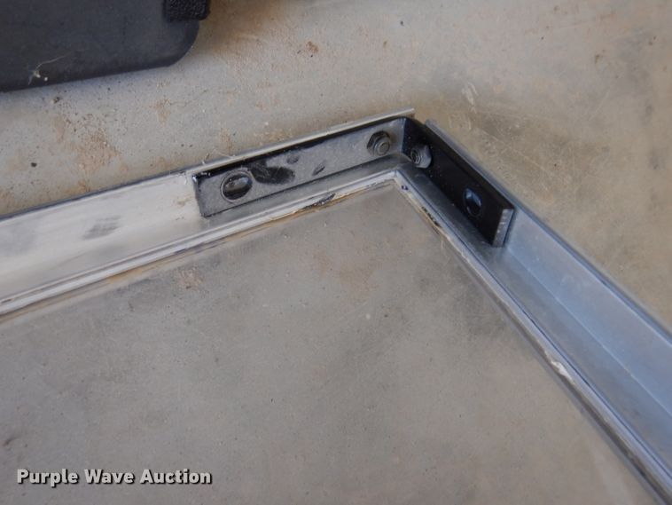 image for item IQ9684 Seminar  vehicle cage divider