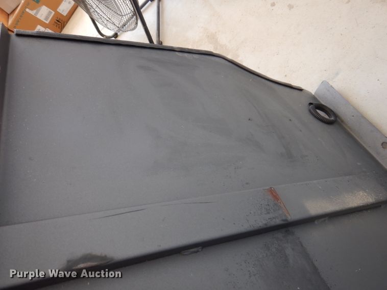 image for item IQ9684 Seminar  vehicle cage divider