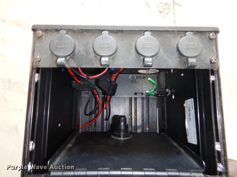 image for item IQ9684 Seminar  vehicle cage divider
