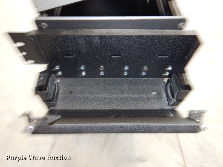 image for item IQ9684 Seminar  vehicle cage divider