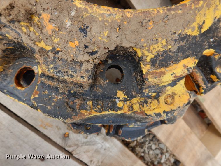 image for item IQ9688 (6) John Deere wheel weights