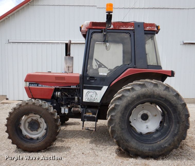 image for item IQ9690 1994 Case IH 895  MFWD tractor