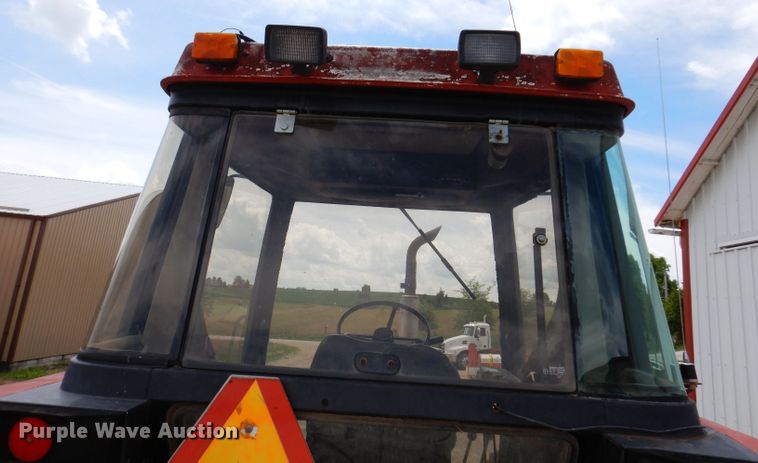 image for item IQ9690 1994 Case IH 895  MFWD tractor