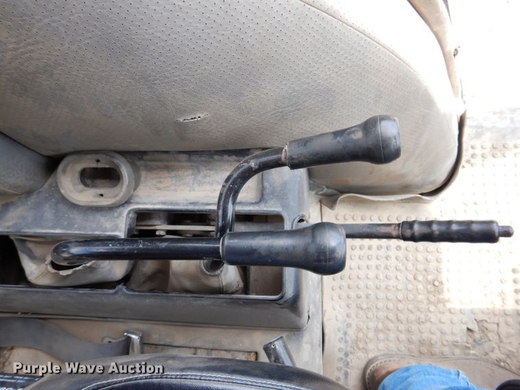 image for item IQ9690 1994 Case IH 895  MFWD tractor