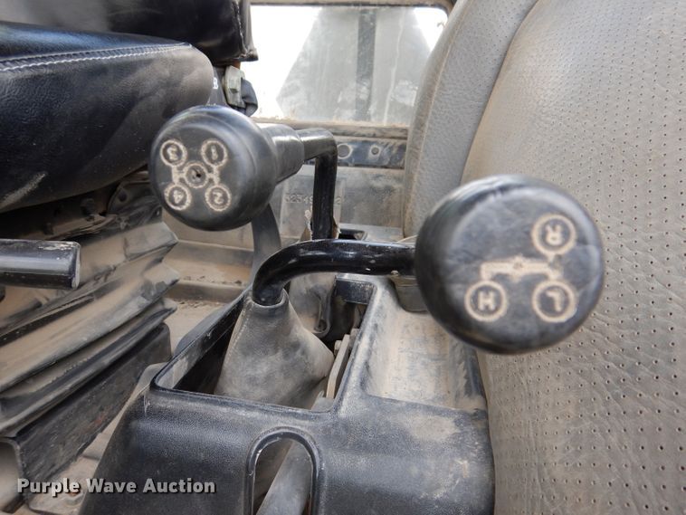 image for item IQ9690 1994 Case IH 895  MFWD tractor