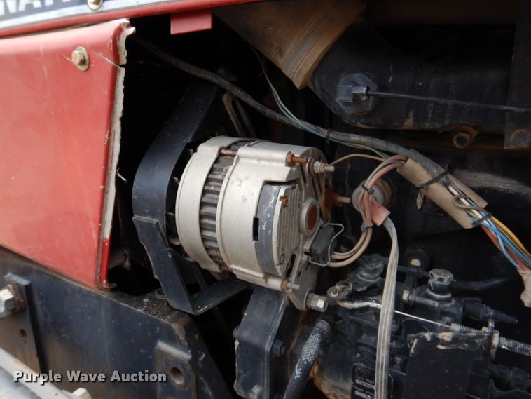 image for item IQ9690 1994 Case IH 895  MFWD tractor