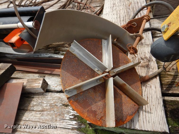 image for item IQ9697 Henderson 96X6XDD end gate spreader