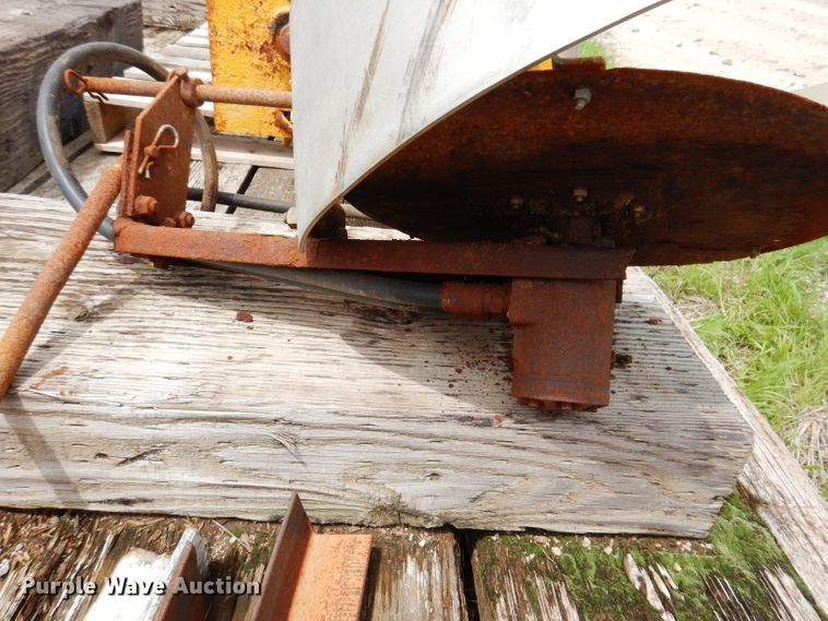 image for item IQ9697 Henderson 96X6XDD end gate spreader