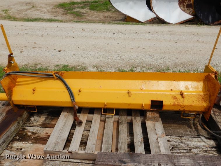 image for item IQ9697 Henderson 96X6XDD end gate spreader