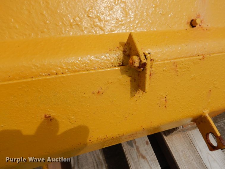 image for item IQ9697 Henderson 96X6XDD end gate spreader