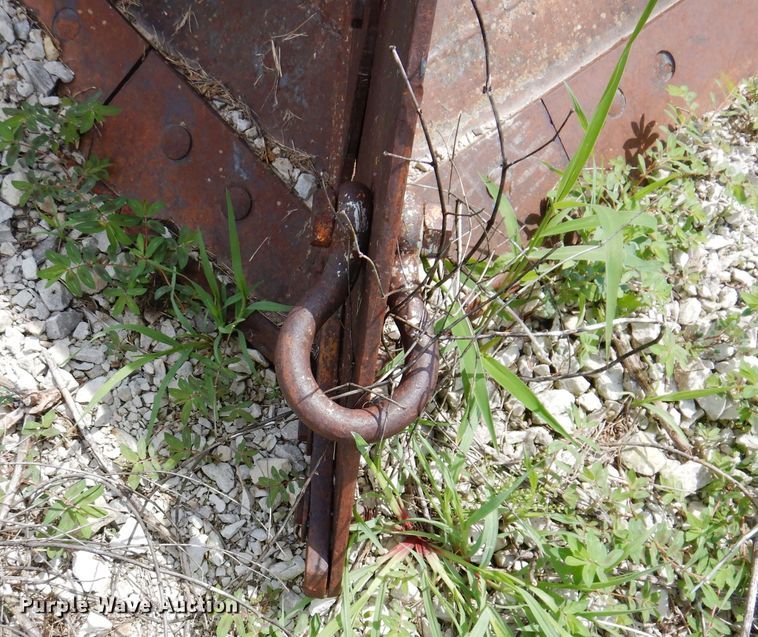 image for item IQ9698 12'10"W V-plow