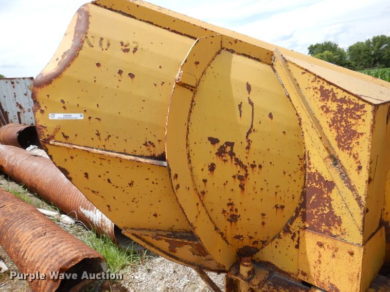 image for item IQ9698 12'10"W V-plow