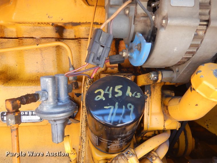 image for item IT9198 1984 John Deere 570A  motor grader