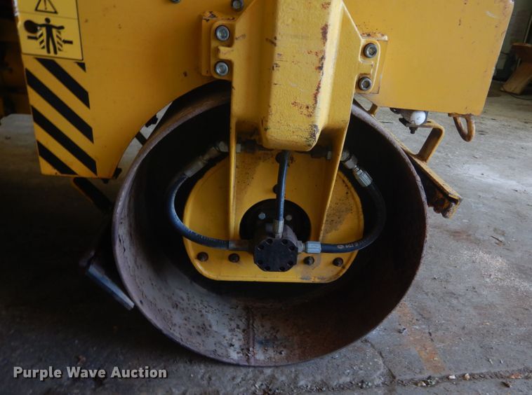 image for item IT9199 1997 Wacker RD880  double drum roller