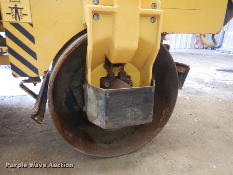 image for item IT9199 1997 Wacker RD880  double drum roller