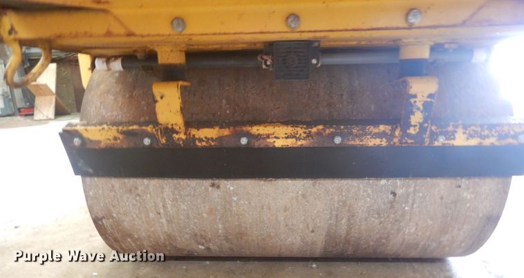 image for item IT9199 1997 Wacker RD880  double drum roller