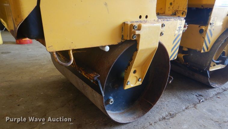 image for item IT9199 1997 Wacker RD880  double drum roller