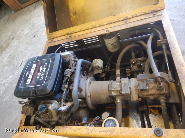 image for item IT9199 1997 Wacker RD880  double drum roller